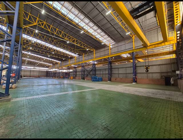 3,240M² FACTORY TO LET IN ROODEKOP